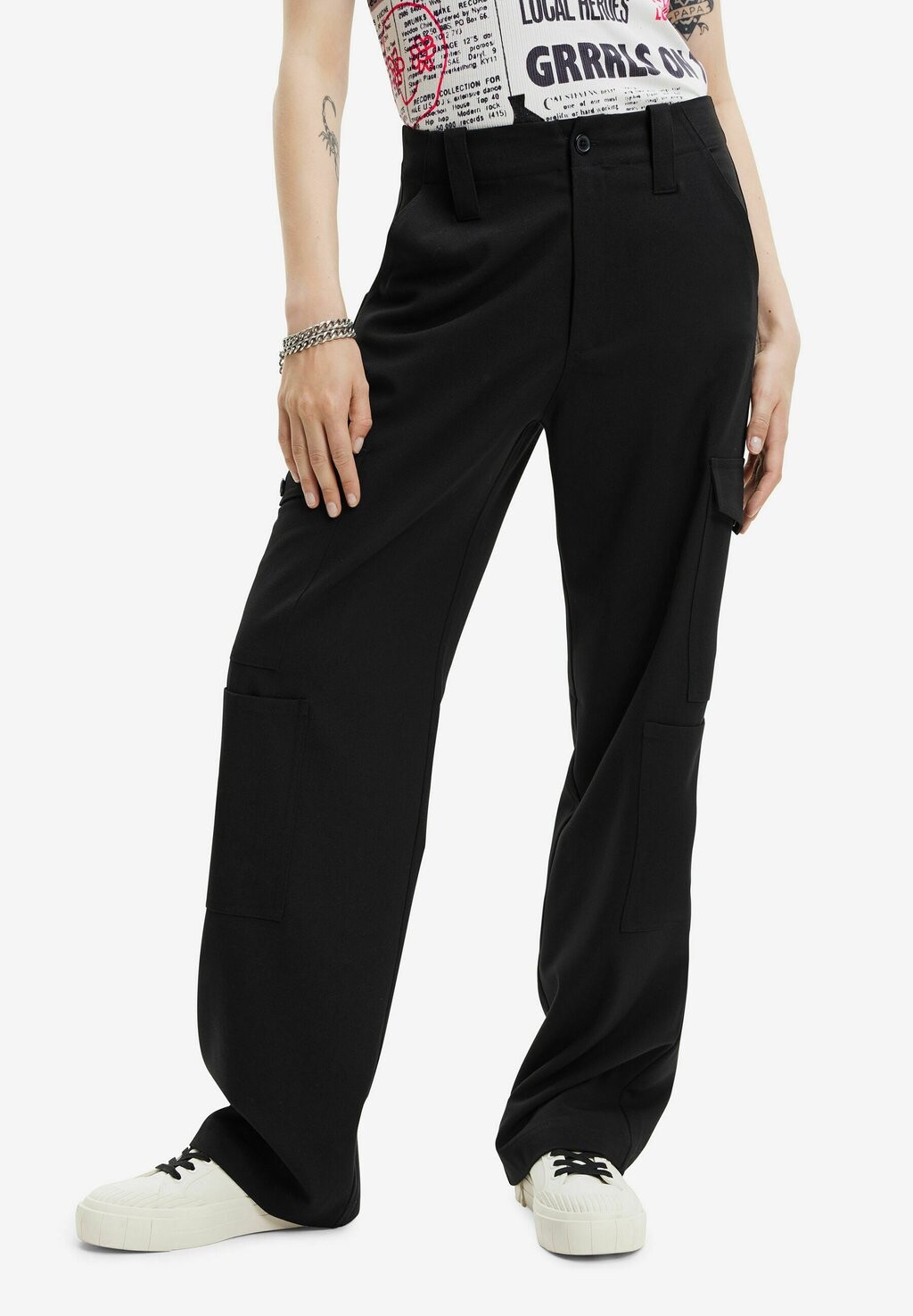 

Брюки с карманами Desigual FLOWY CARGO, цвет Black, Черный, Брюки с карманами Desigual FLOWY CARGO, цвет Black