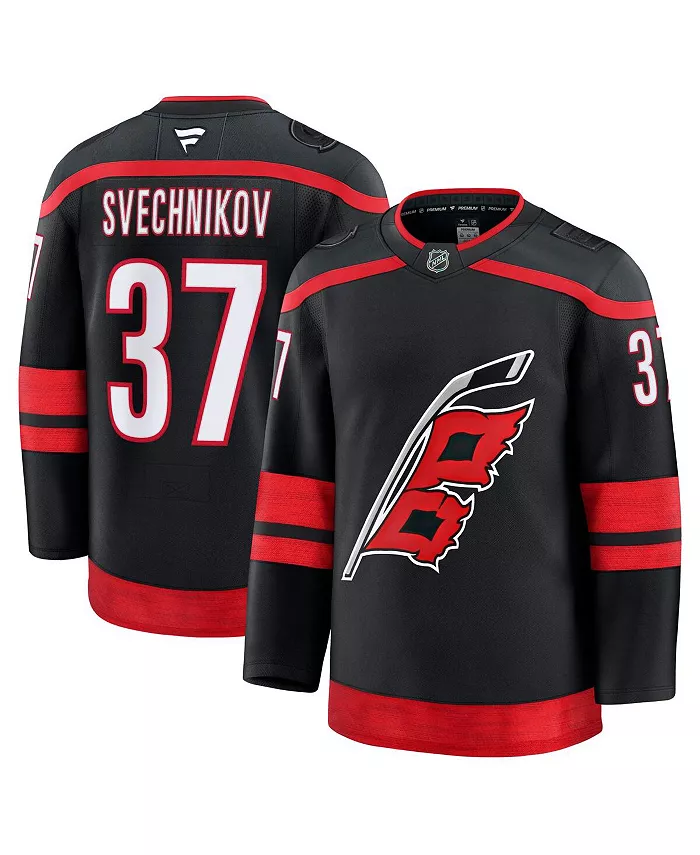 

Мужская домашняя премиальная футболка Carolina Hurricanes в черном цвете, модель Andrei Svechnikov Fanatics