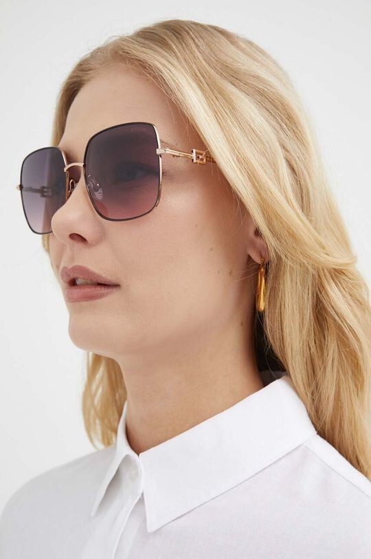 

Солнцезащитные очки Guess, черный