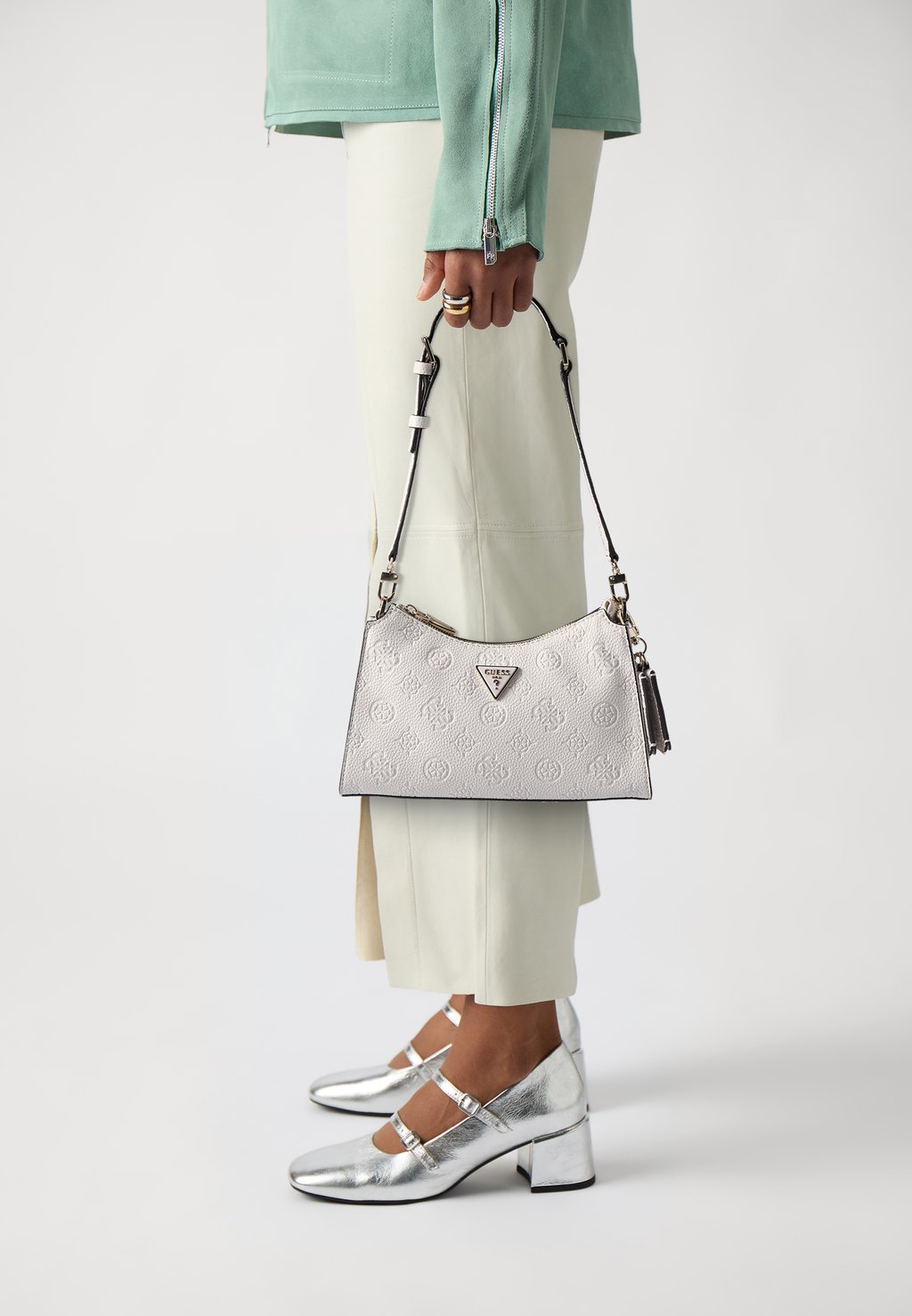 

Сумка CRESIDIA SHOULDER BAG Guess, слоновая кость