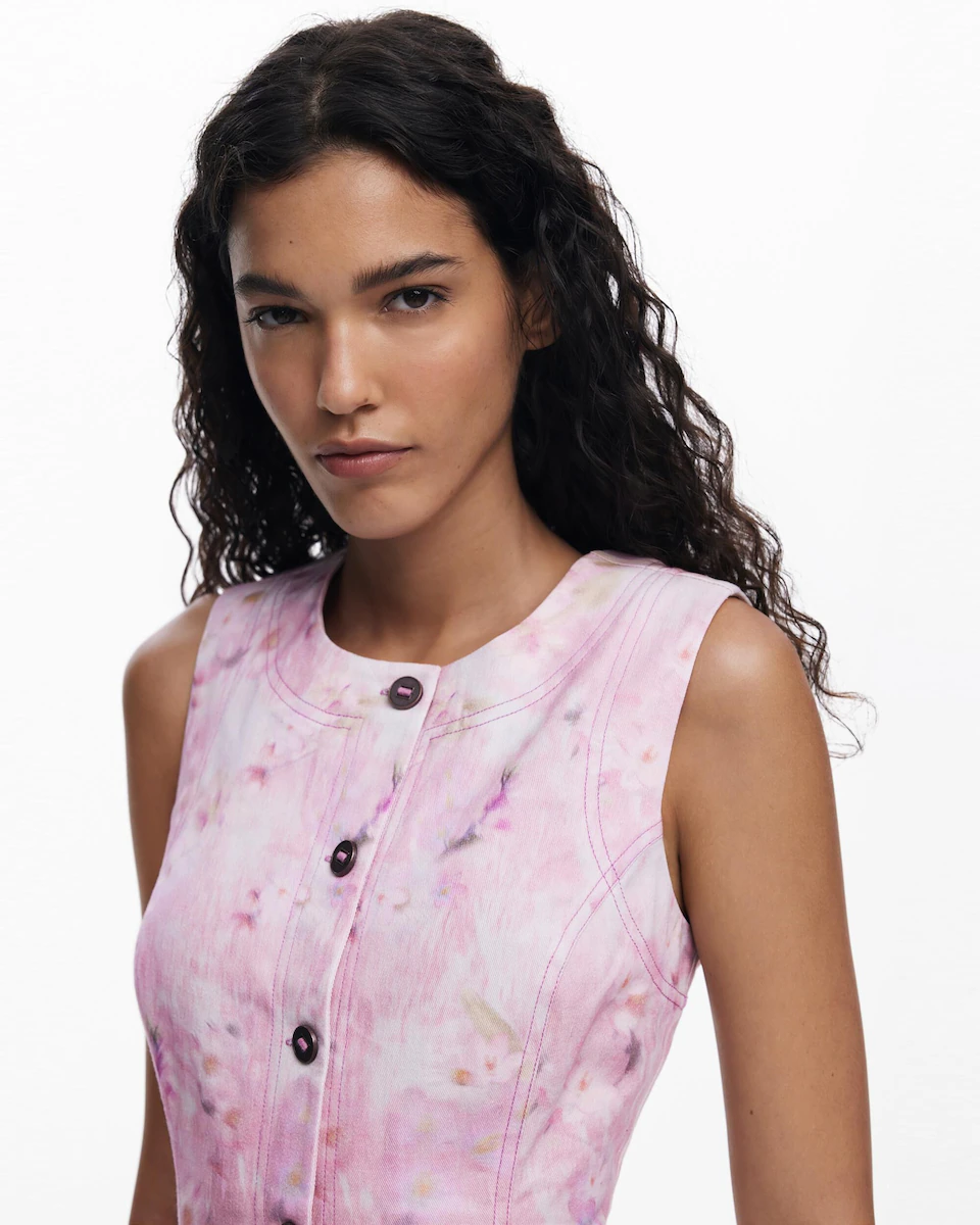 

Короткое платье с пуговицами Desigual, красный
