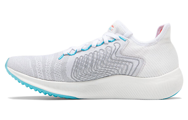 

Кроссовки New Balance NB FuelCell для женщин