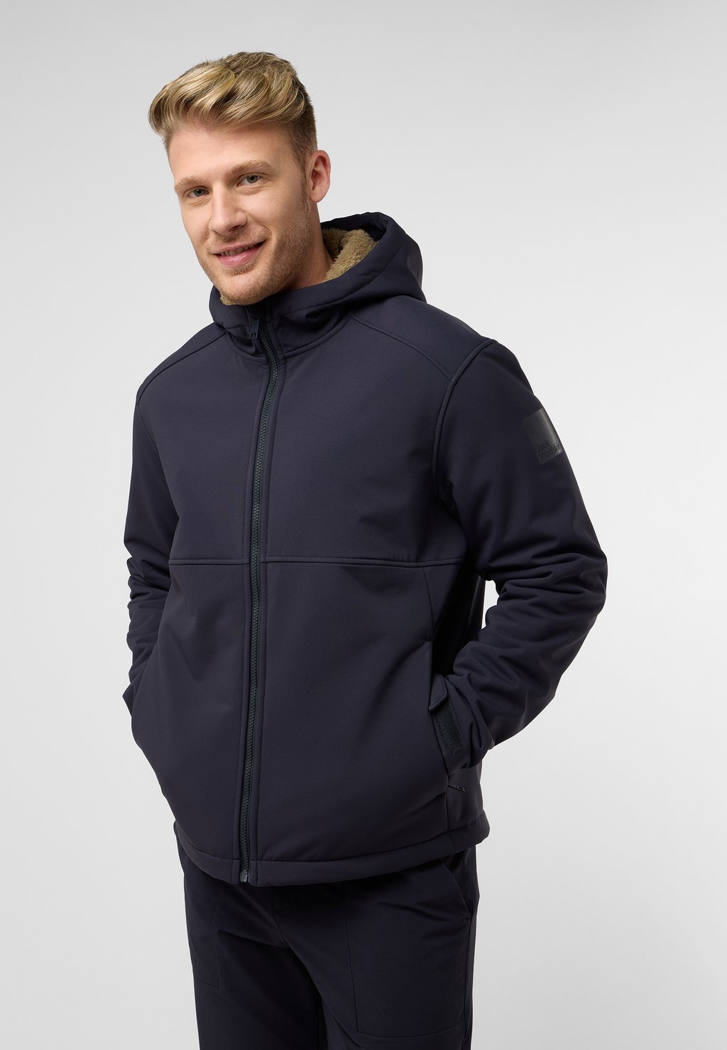 

Куртка из мягкой ткани Jack Wolfskin, темно-синий