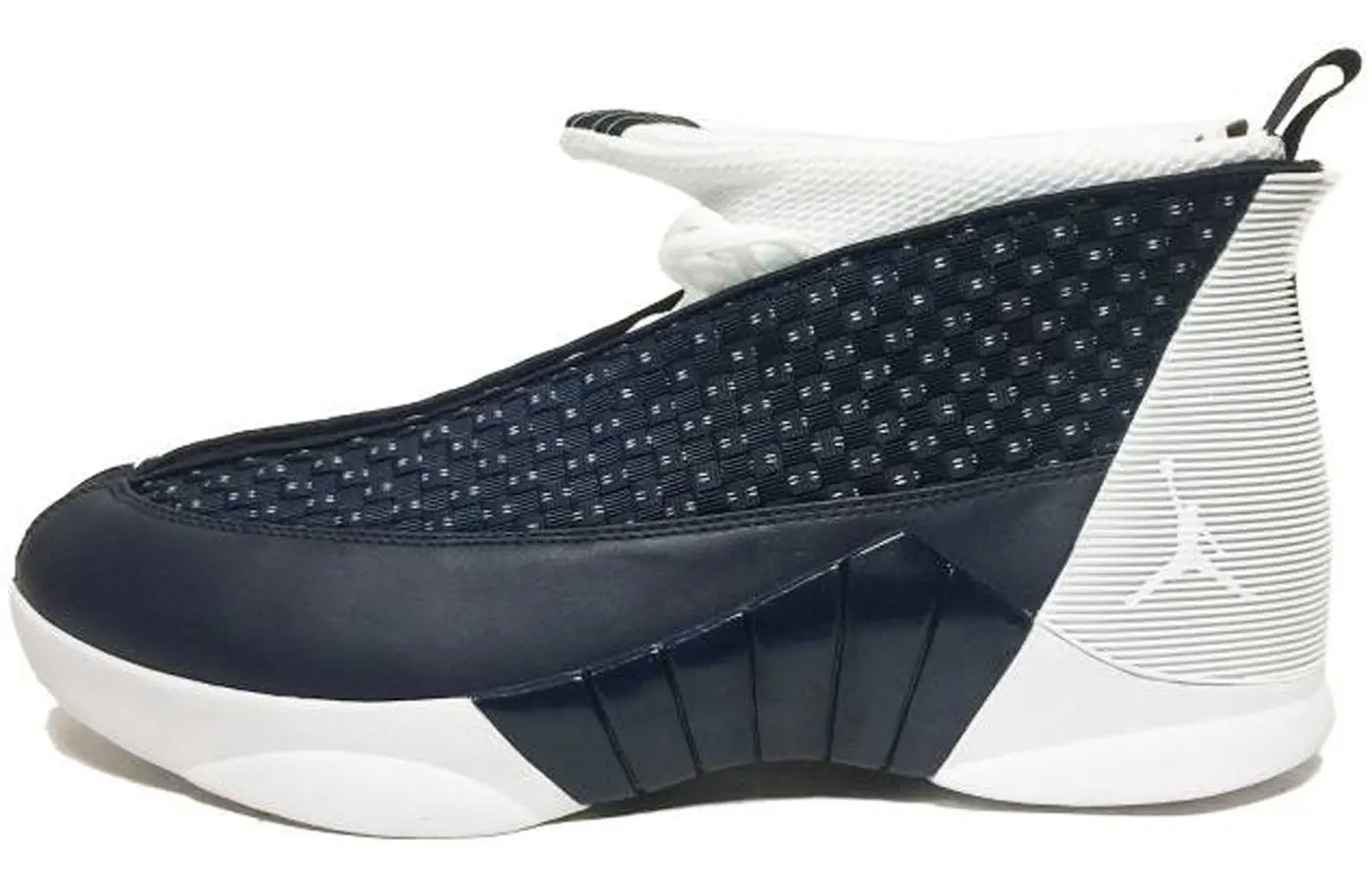 

Мужские баскетбольные кроссовки Jordan Air Jordan 15 Vintage, Черный, Мужские баскетбольные кроссовки Jordan Air Jordan 15 Vintage