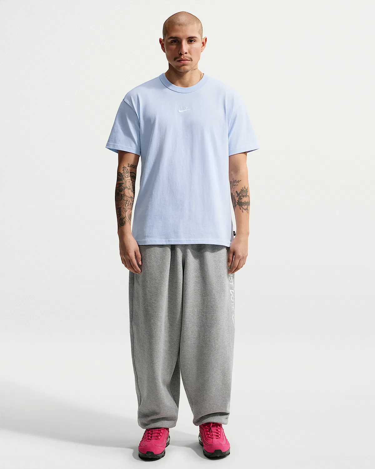 Мужская футболка Nike Sportswear Premium Essentials, Hydrogen Blue — фото 4