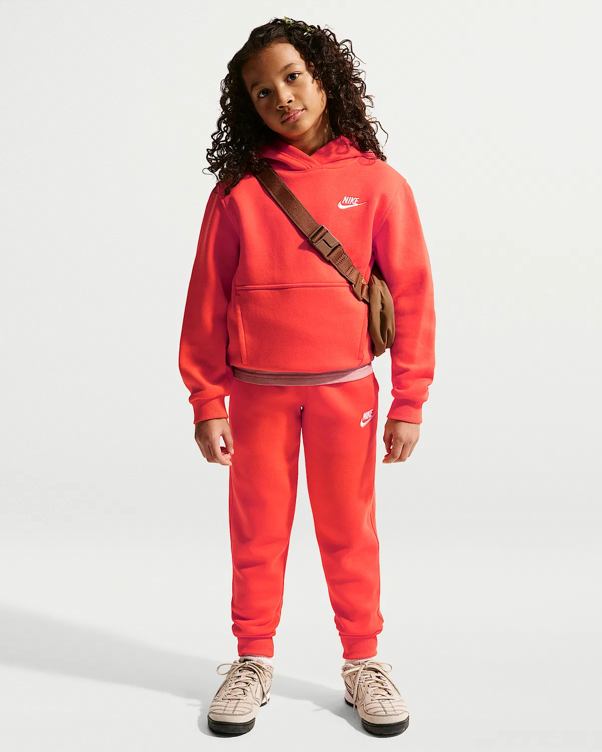 Детская толстовка Nike Sportswear Club Fleece, Turf Orange/White — фото 4