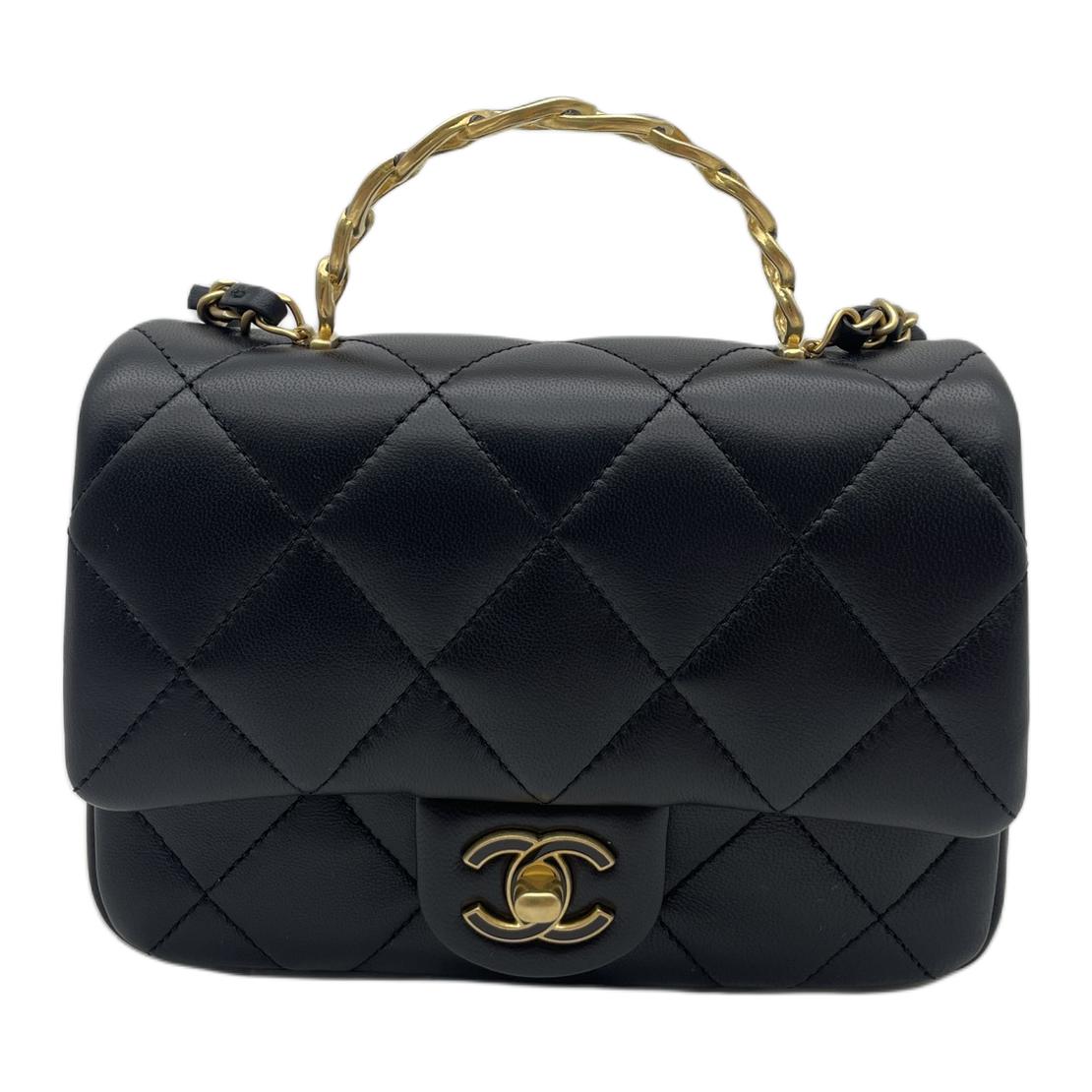 

CHANEL Женская мини-сумка через плечо из овчины черная