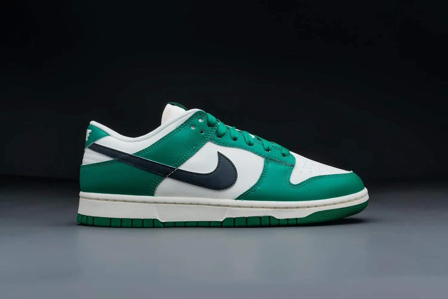 Кроссовки для скейтбординга Nike Dunk Low, Malchite Black Light Ivory — фото 3