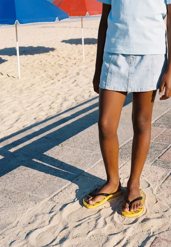 Детские сандалии Disney Havaianas, желтый — фото 4