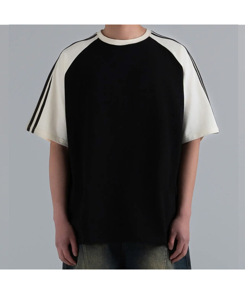 

Футболка с коротким рукавом-реглан, оверсайз UNDEROFF, черная