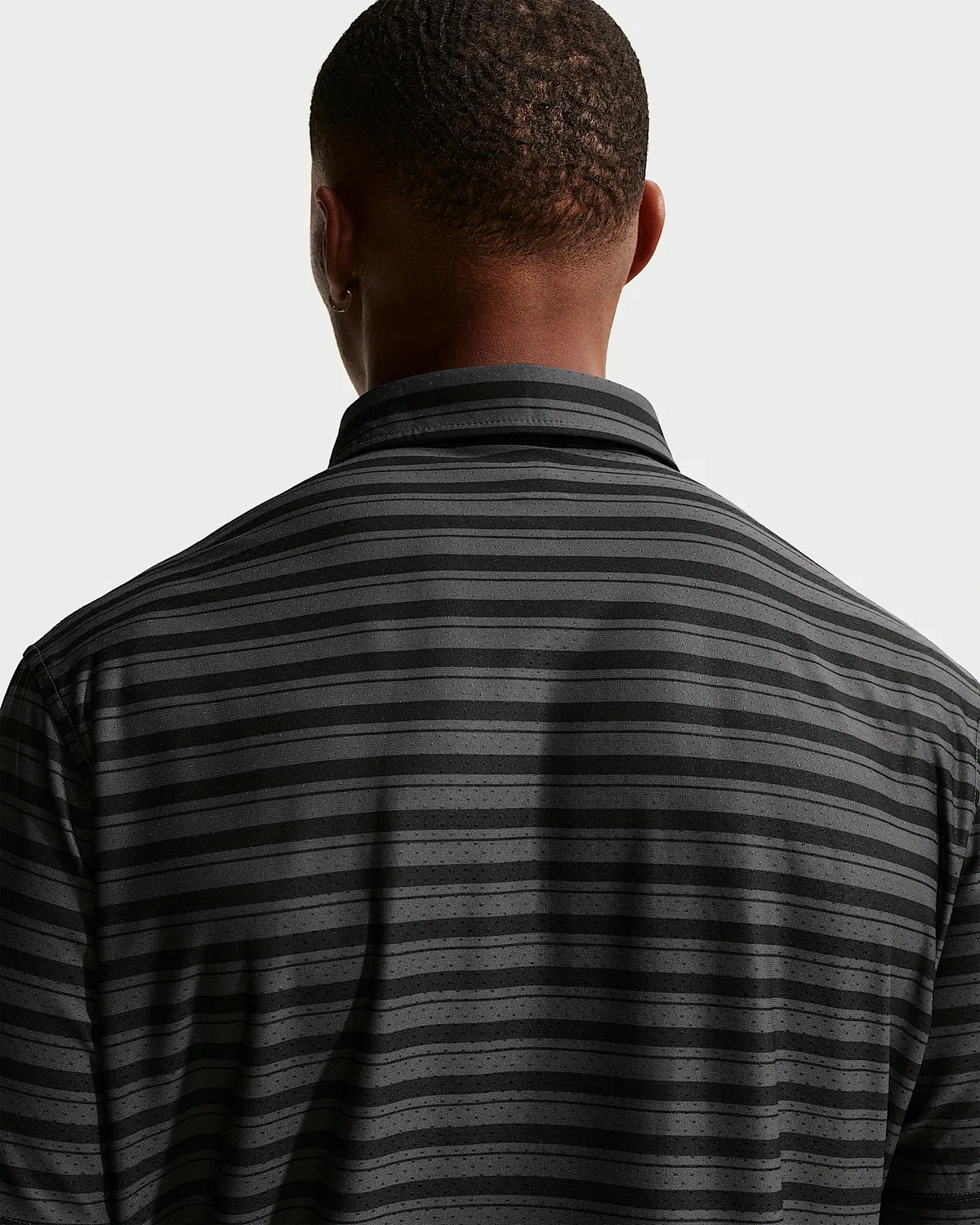 Мужское поло Nike Tailored Performance Dri-FIT Golf, Black/Anthracite/Black — фото 2