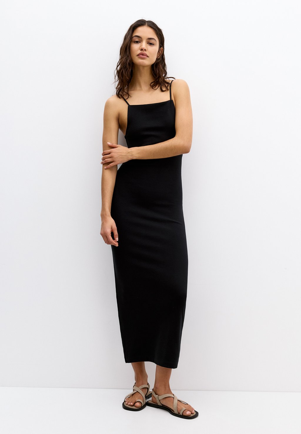 

Платье из джерси MIDI PULL&BEAR, черный