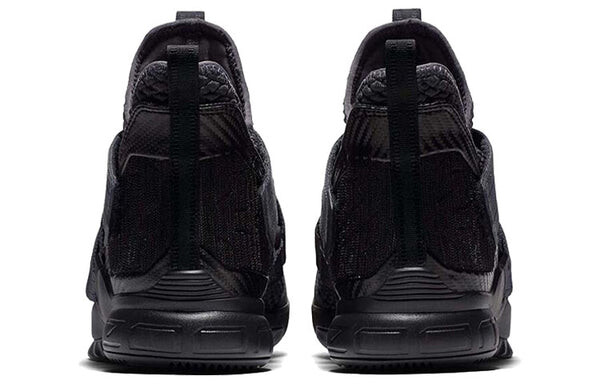 Кроссовки Nike LeBron Soldier 12 SFG EP Black, черный — фото 4