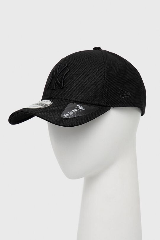 

Бейсболка New Era, черный