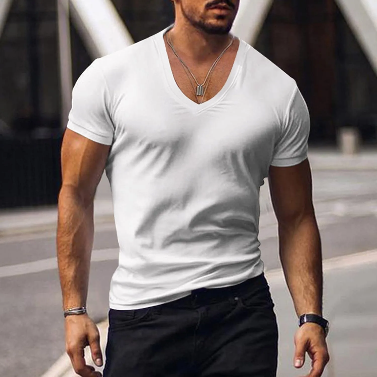 Мужская футболка с V-образным вырезом, Slim Fit, легкая — фото 2
