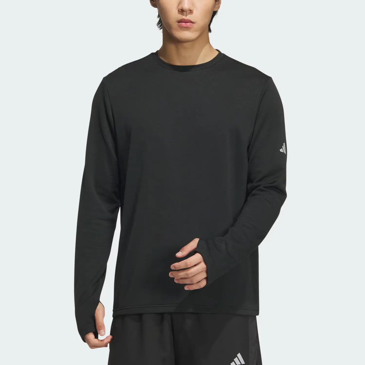 Футболка Adidas FW24 ESS RN T LS WR черный/тёмный серебристо-серый — фото 3