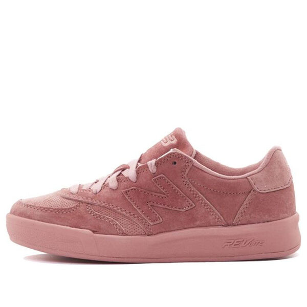 

Кроссовки 300 припыленный New Balance, красный