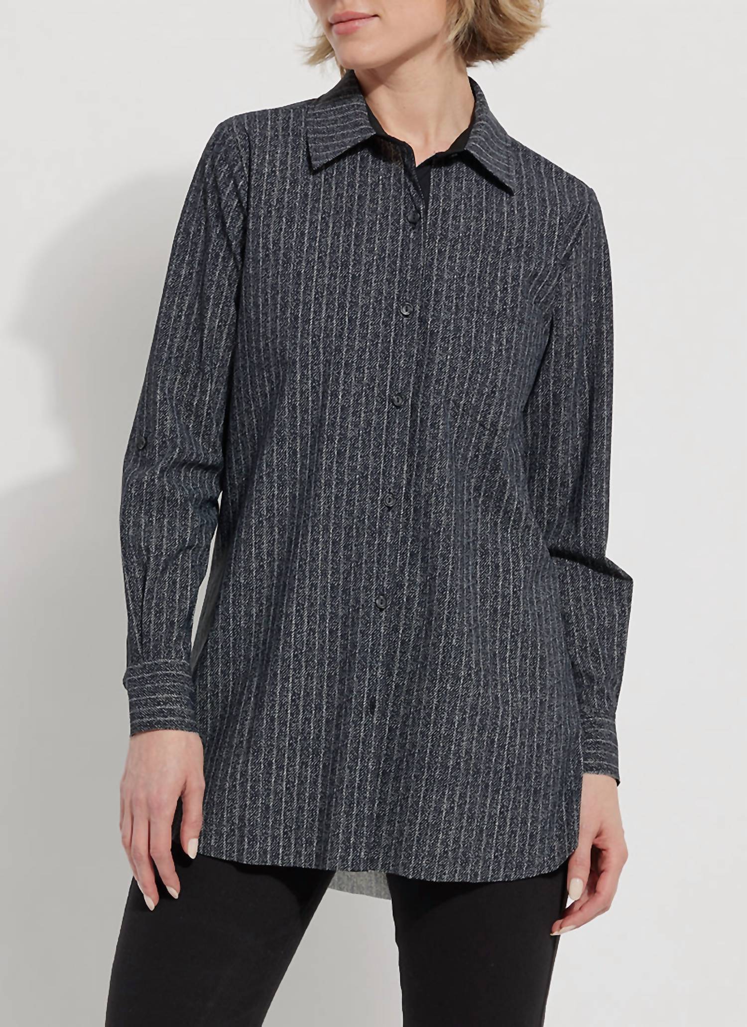 

Модная рубашка Schiffer Contrast Printed в цвете Charcoal Lysse