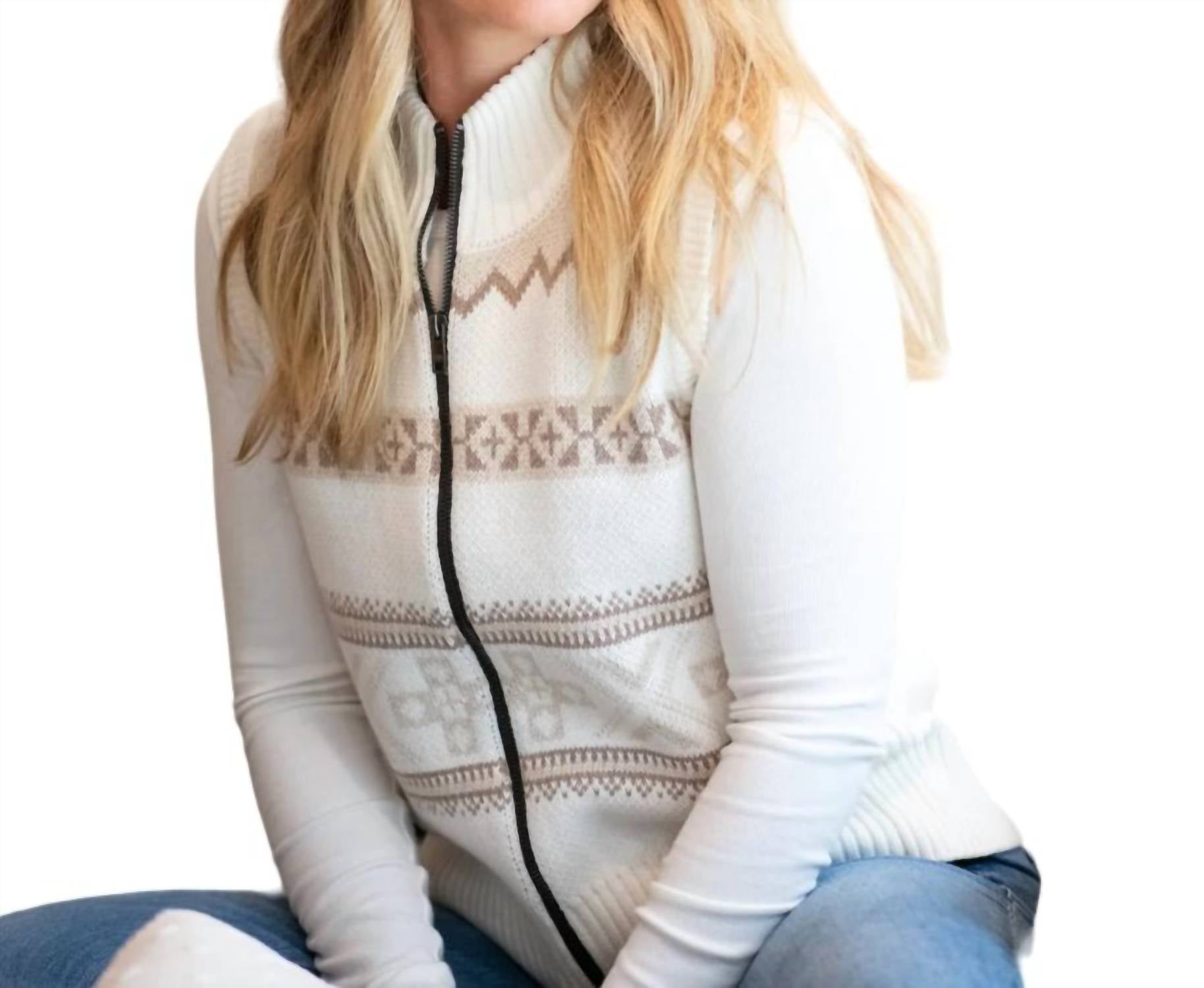 

Жилет Seville в цвете chalk Burgess Sweaters, Chalk