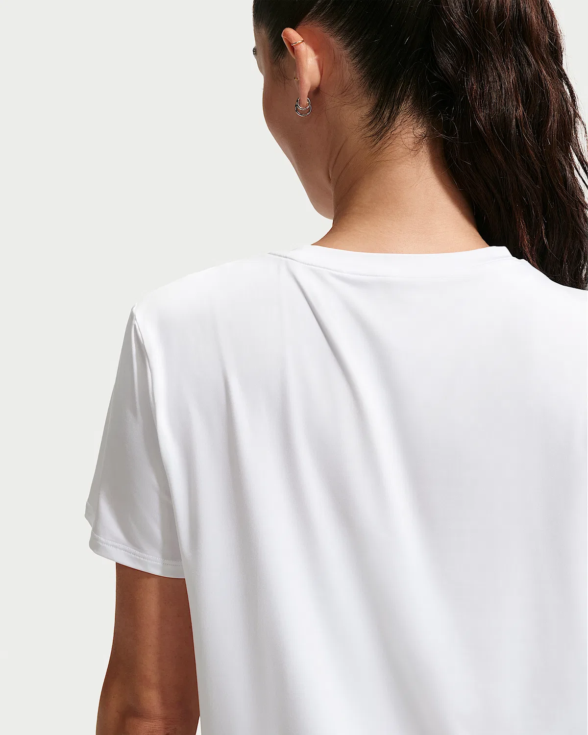 Женский топ Nike One Classic с коротким рукавом Dri-FIT, White/Black — фото 2