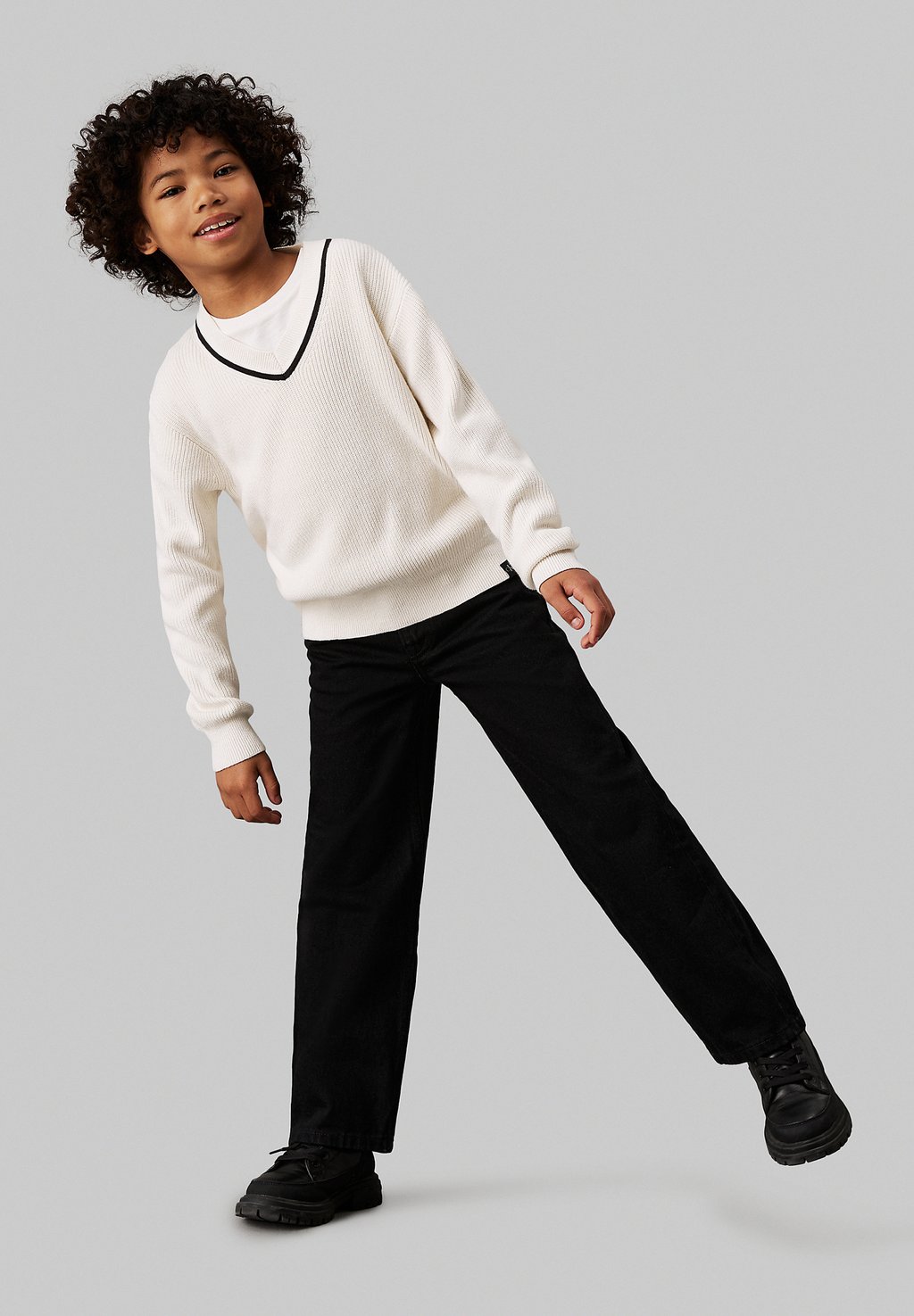 

Джинсы прямого кроя Calvin Klein Jeans, цвет Clean Black Rgd