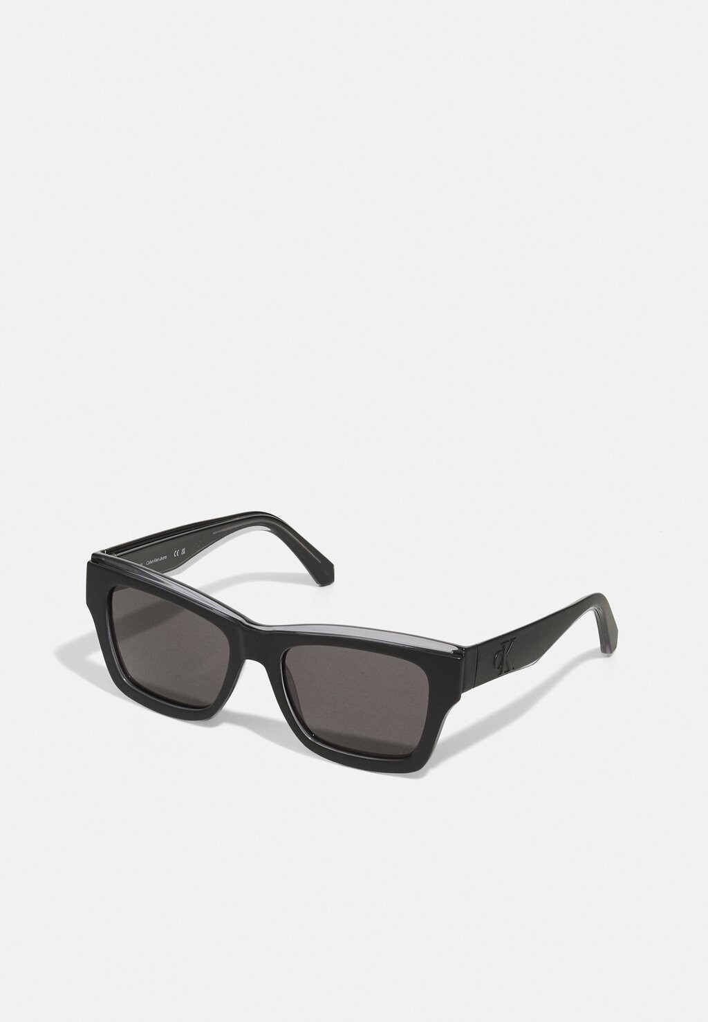 

Солнцезащитные очки Unisex Calvin Klein, черные