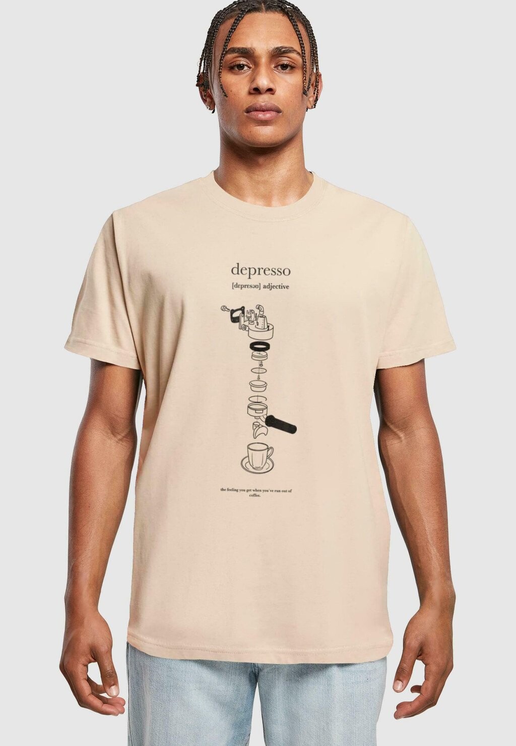 

Футболка с принтом DEPRESSO ROUND NECK Mister Tee, песочный
