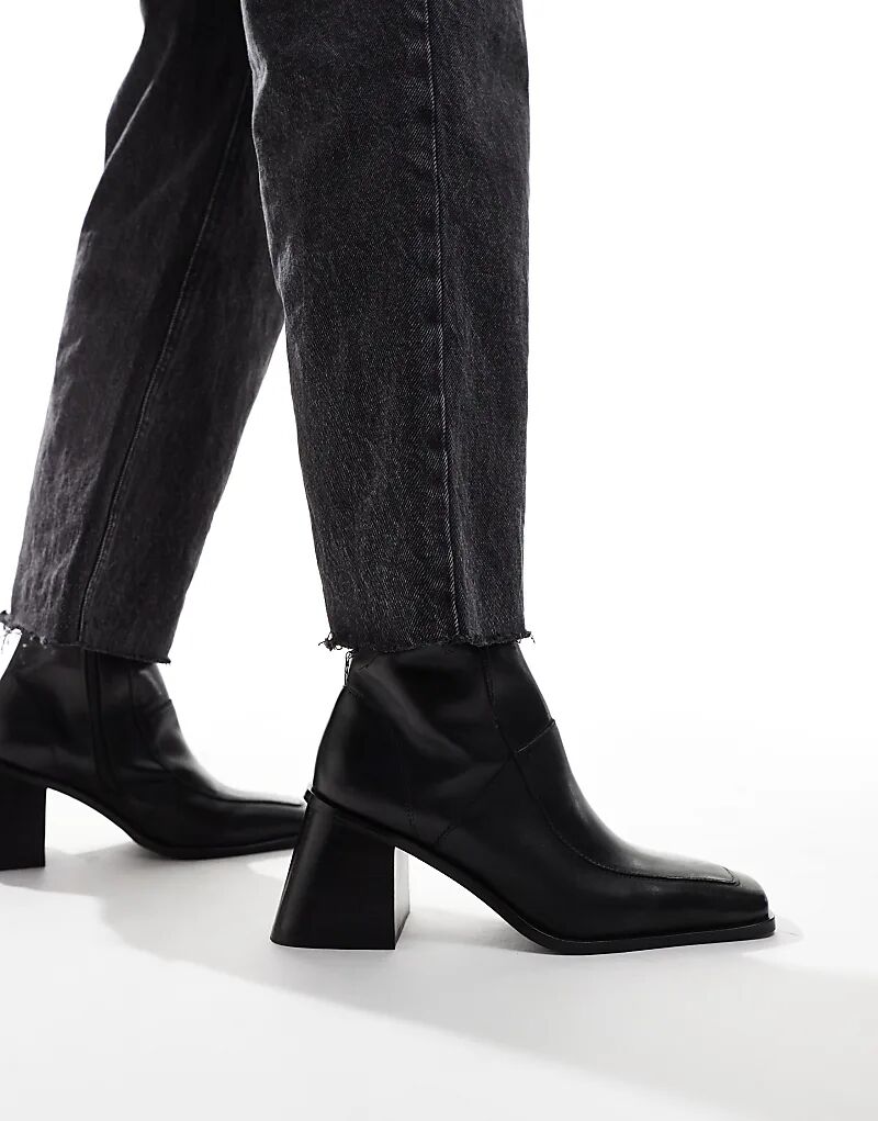 Ботинки Ria из кожи среднего каблука ASOS DESIGN черного цвета