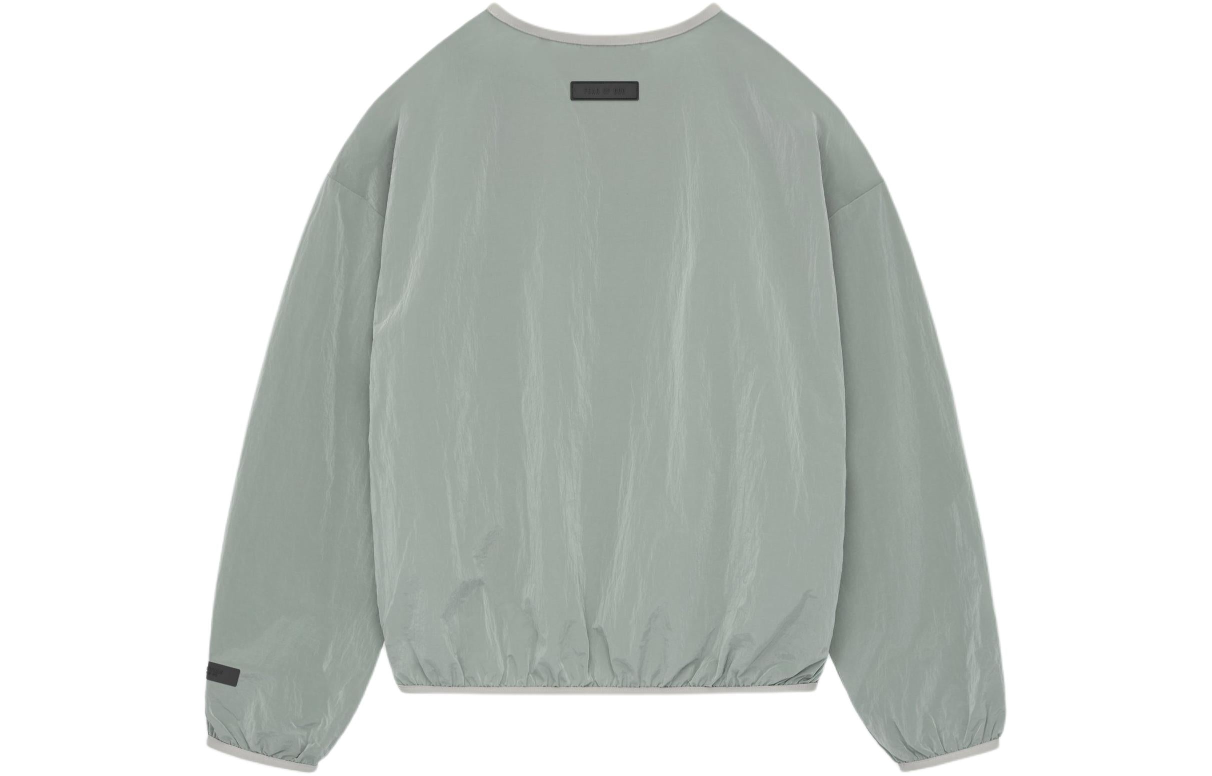 Пуловер Fear of God Essentials SS24 из жатого нейлона с круглым вырезом, цвет «Seal» — фото 3