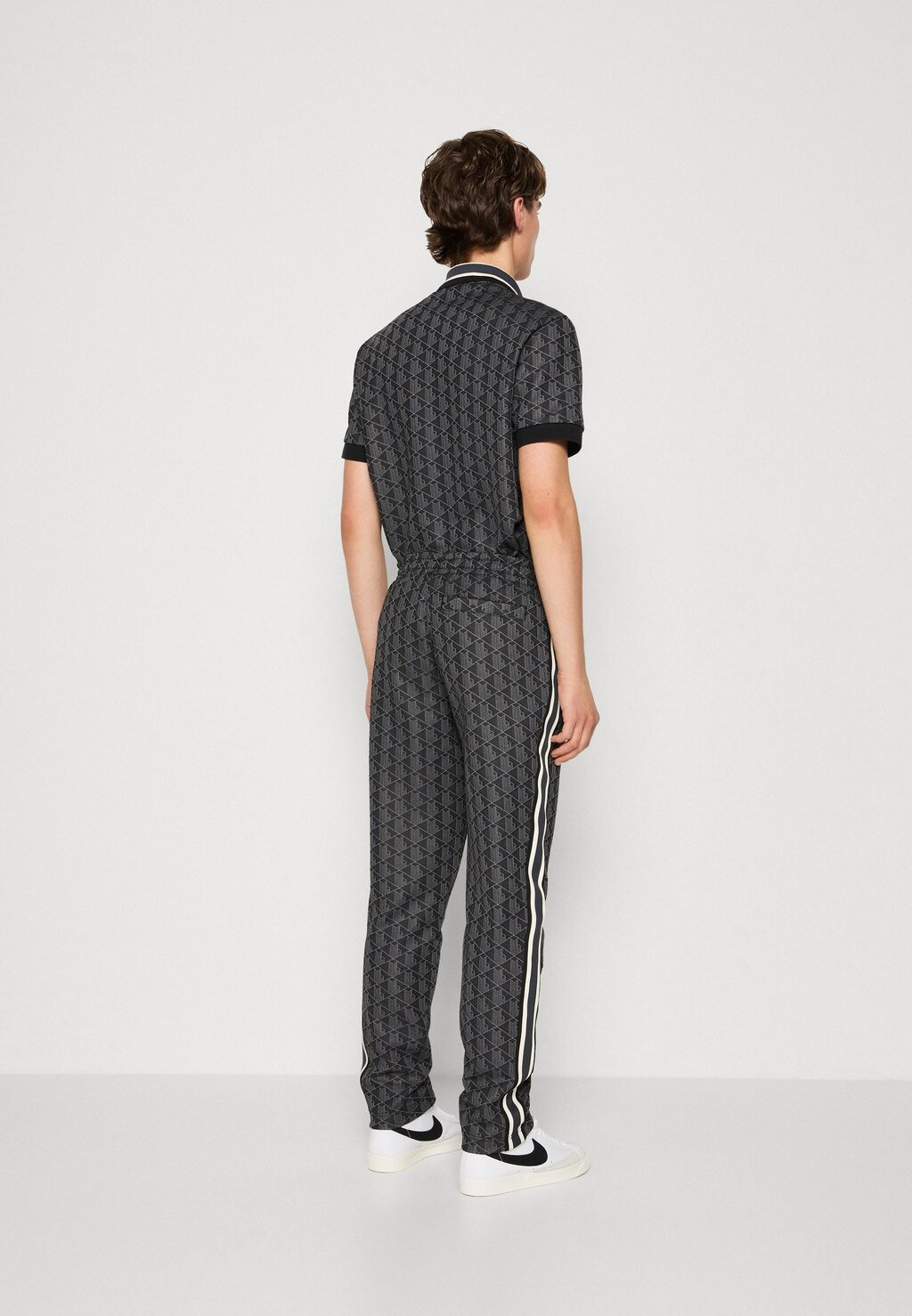 Спортивные брюки Lacoste, прямые, черный/графит — фото 4