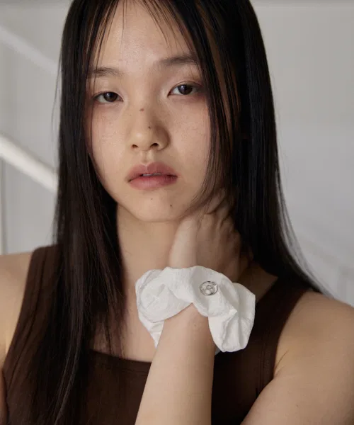Резинка для волос Soft Wrinkle Scrunchie 38COMEONCOMMON белый