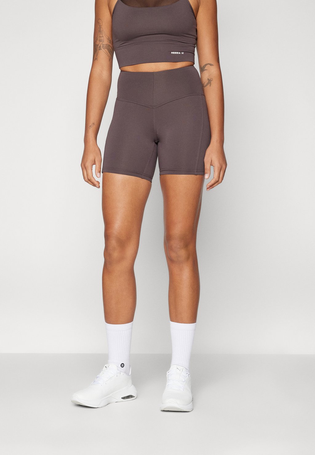 

Леггинсы HIGH WAISTED BIKER SHORTS Nebbia, коричневый