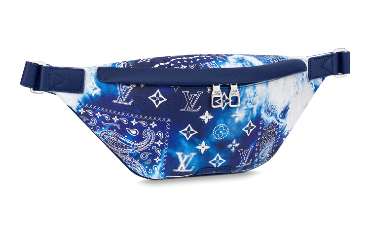 

Поясная сумка Discovery Pm Monogram Bandana Bleached Blue LOUIS VUITTON