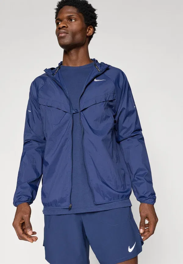 Куртка-ветровка Nike Performance Stride, цвет тёмно-синий/отражающий серебристый — фото 4