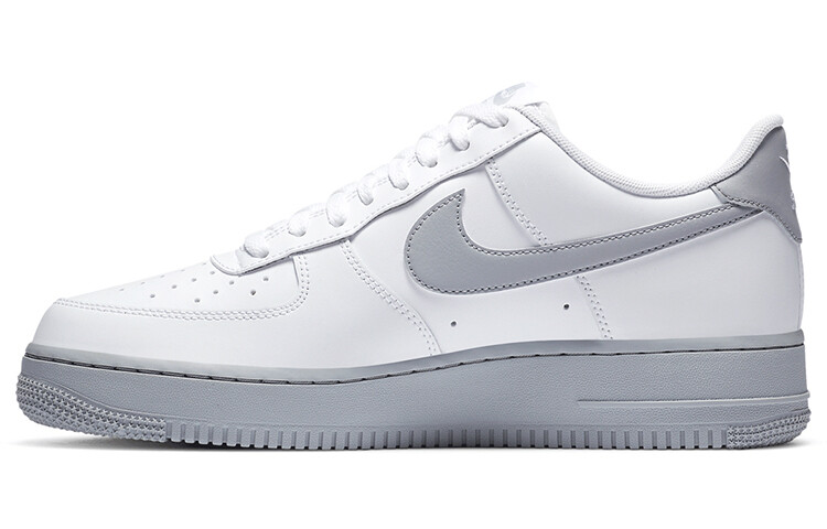 

Кроссовки Nike Air Force 1 07 White Grey Sole