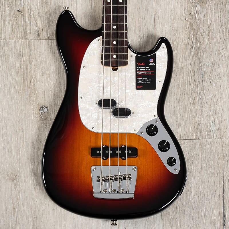 

Басс гитара Fender American Performer Mustang Bass, Rosewood Fingerboard, 3-Color Sunburst