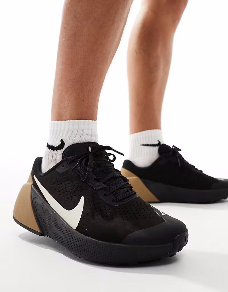 

Кроссовки Nike Training Air Zoom TR 1 черного и коричневого цветов