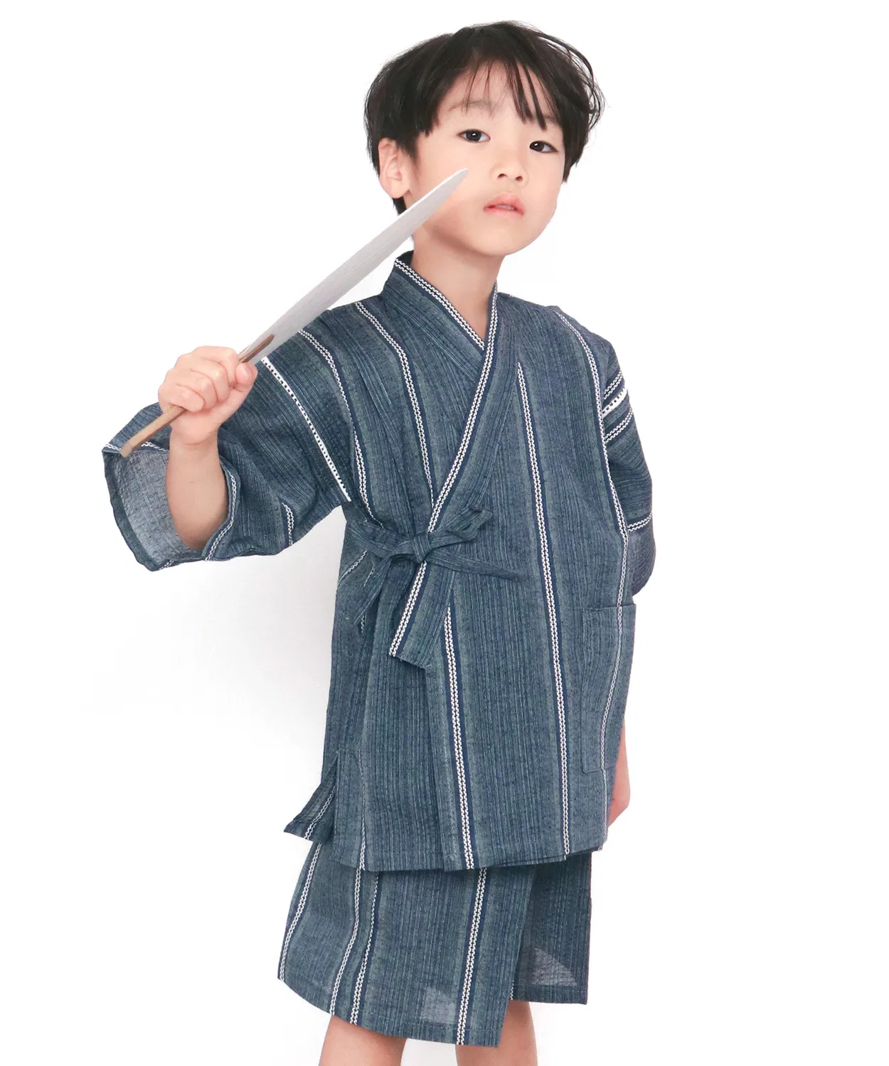 Детское кимоно Jinbei из сидзёра-ткани, бренд KYOETSU, один предмет, цвет тёмно-синий с узором