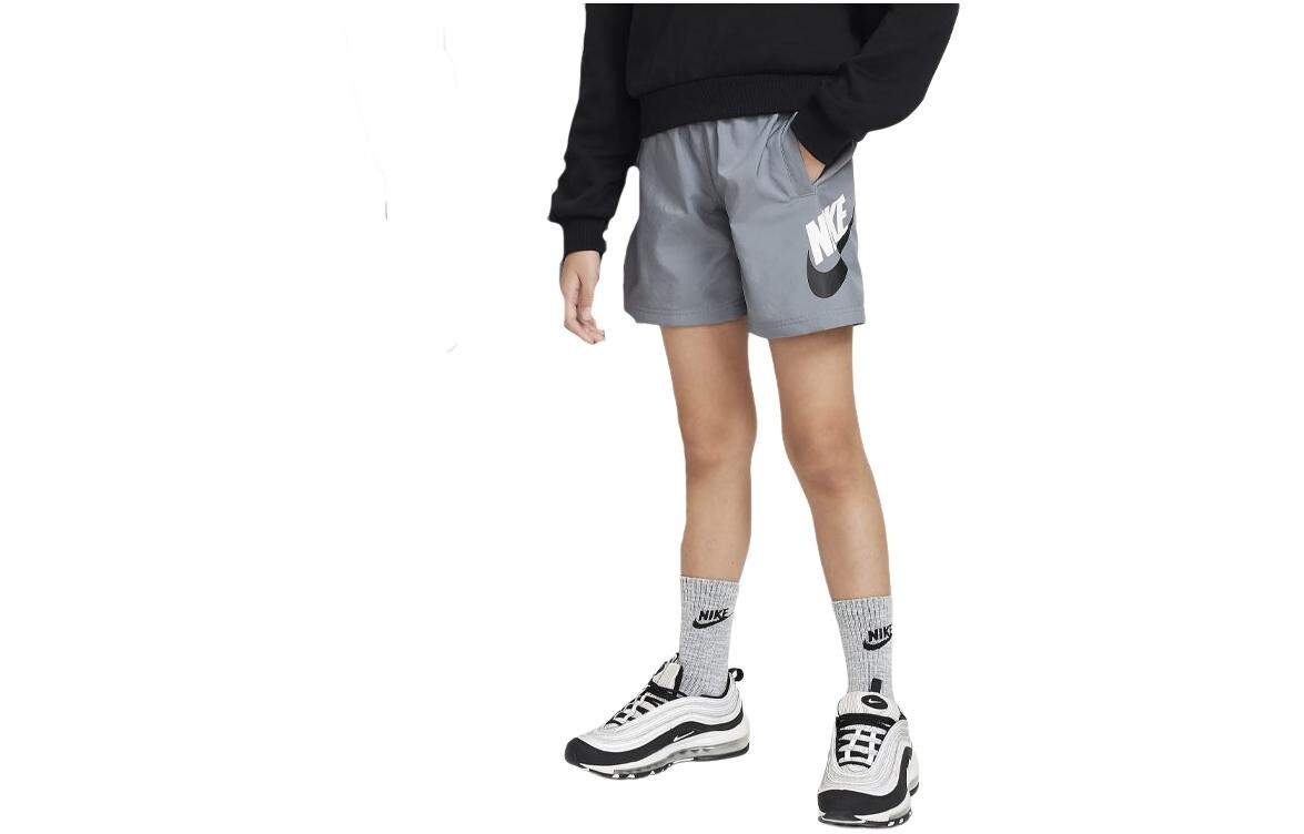 

Дети Шорты Nike, серый