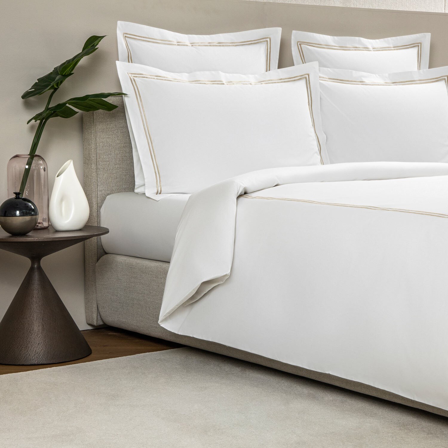 

Классический пододеяльник Frette, цвет White/Khaki