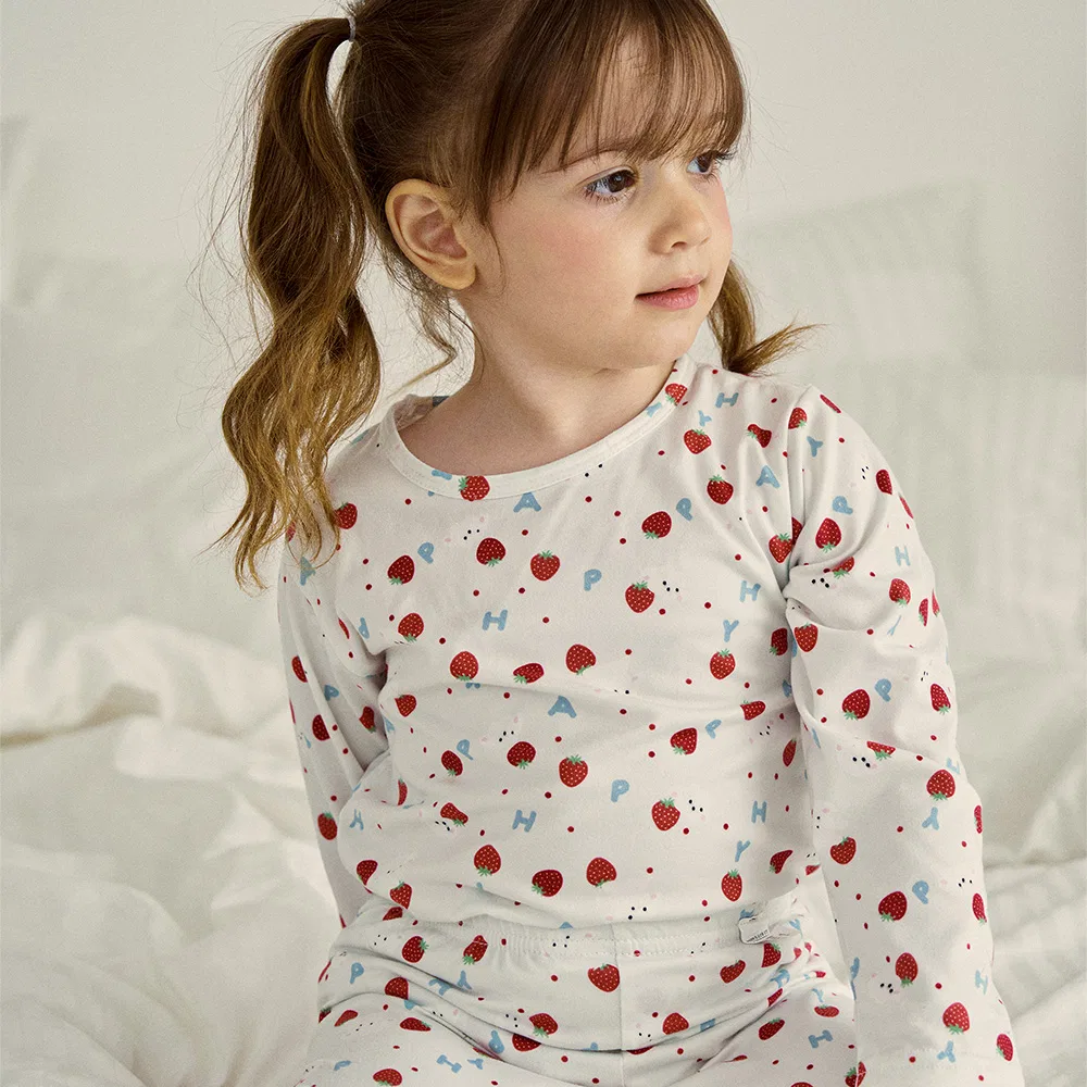 Комплект детского домашнего белья с длинным рукавом Softkin Berry Friends от Dossy