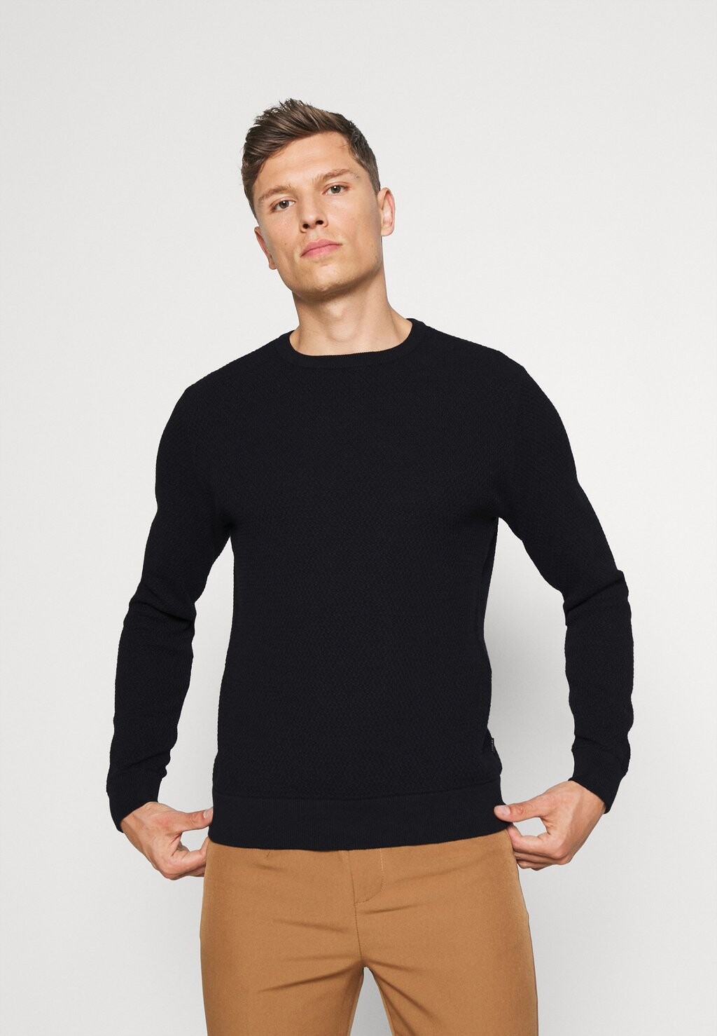 

Свитер Casual Friday, черный