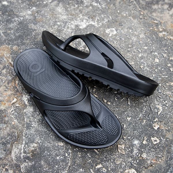 Взрослые легкие амортизирующие восстановительные шлепанцы Oka Recovery Footwear, Black — фото 2