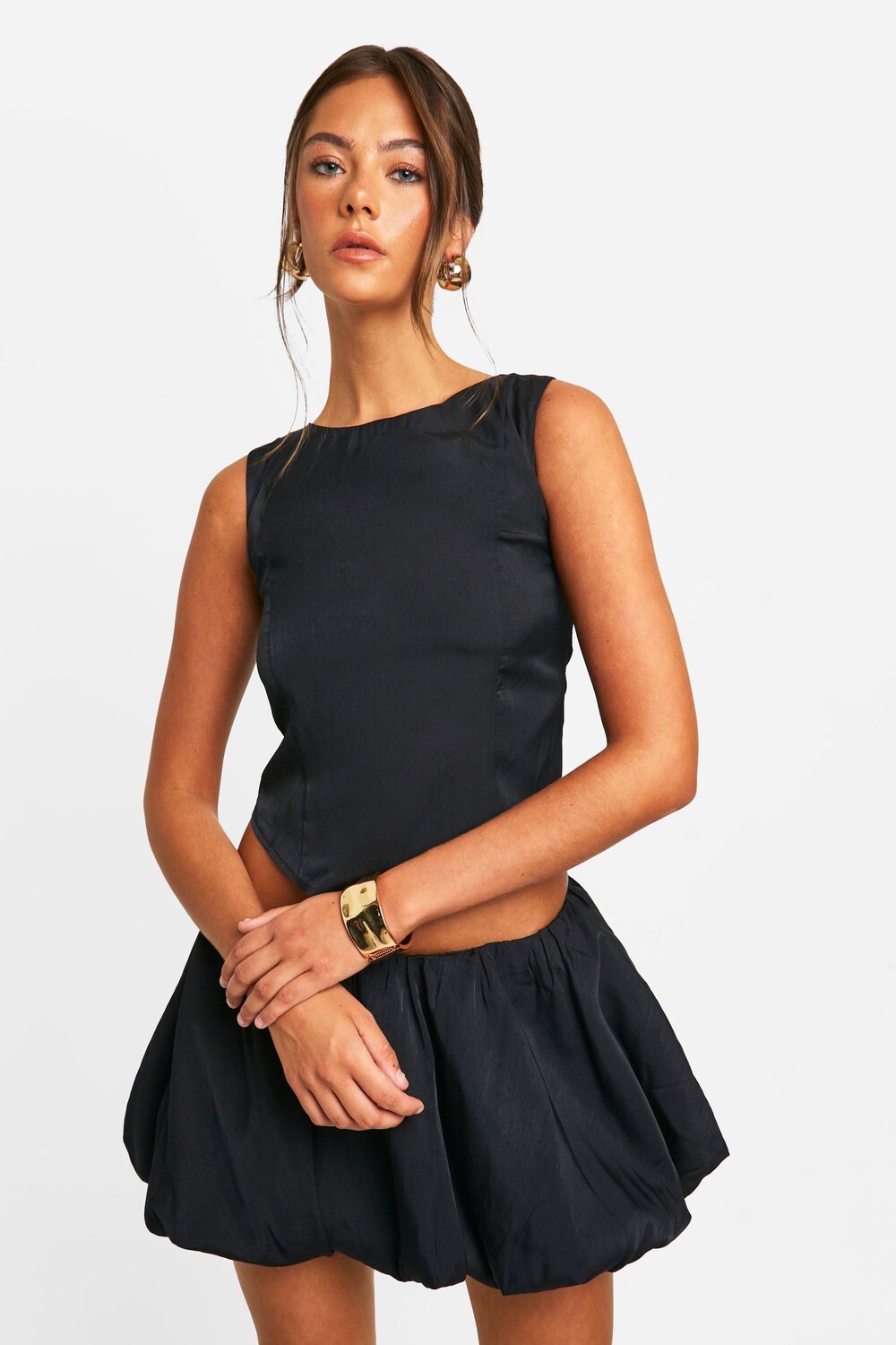 

Топ без рукавов Boohoo Hanky ​​Hem с подолом, черный
