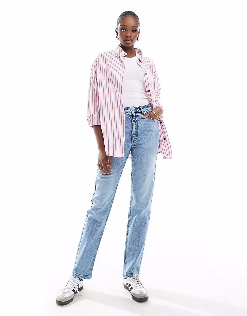 

ASOS DESIGN Высокие свободные джинсы mom в средне-синем цвете с зауженным кроем ASOS Tall