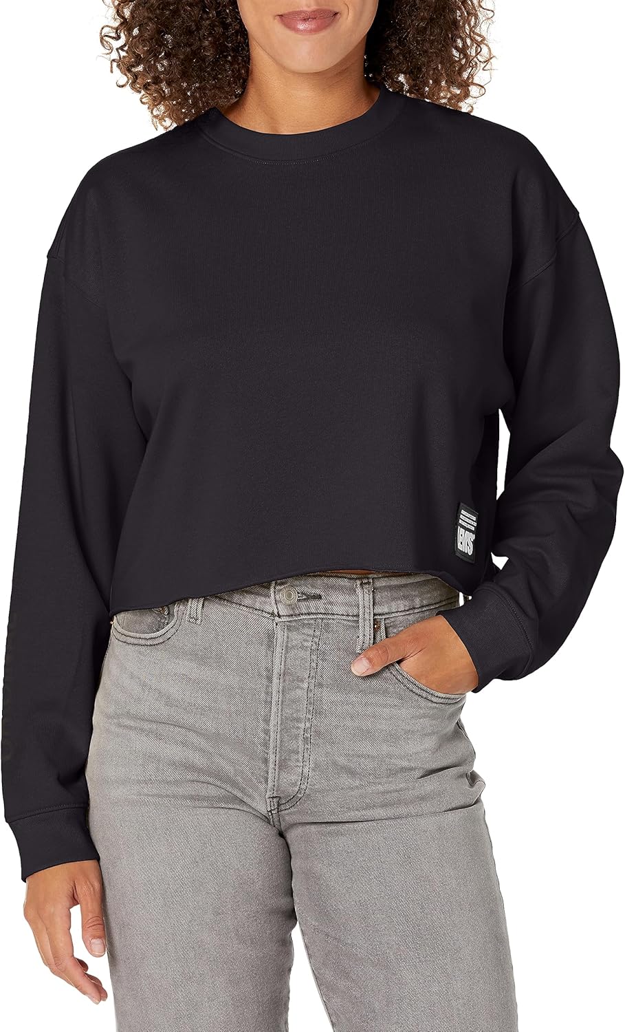 

Женская футболка Levi's Graphic Carla Raw Cut Crew, Sport Logo 2.0 Caviar