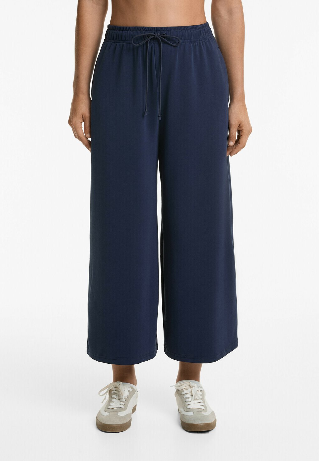 

Спортивные штаны SOFT TOUCH CROPPED WIDE-LEG OYSHO, темно-синий