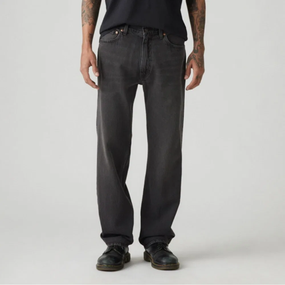 Мужские свободные прямые джинсы 555 чёрные от Levi's