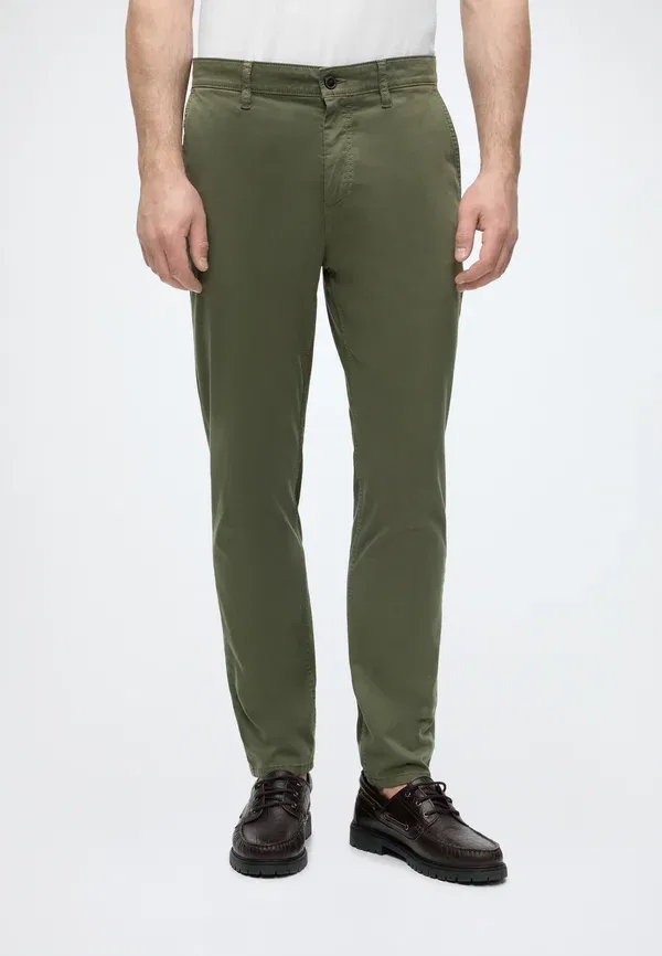 Брюки чинос Boss Chino tapered chinos, зеленый