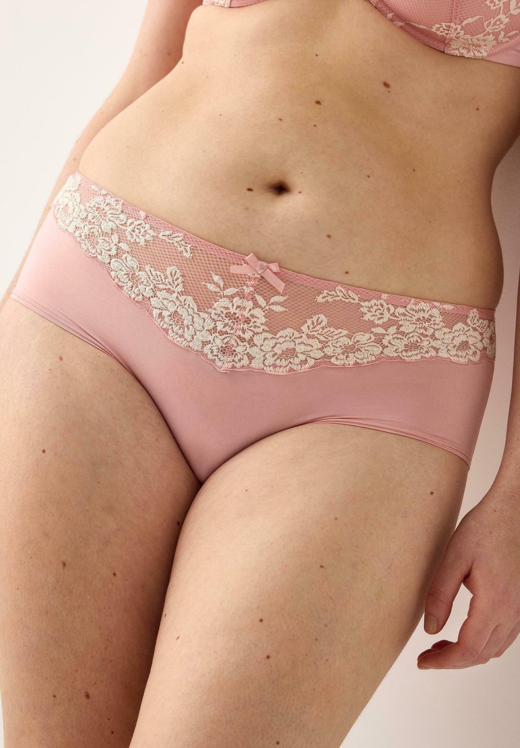 

Брюки Lindex, розовый